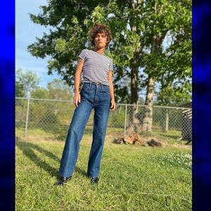 Vintage Calvin Klein wide leg jeans 26